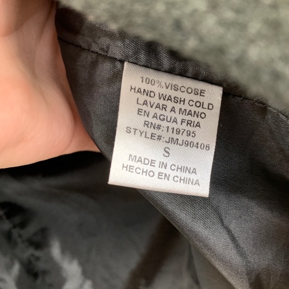 Forever 21 bedazzled gray cropped lined blazer - Picture 4 of 9